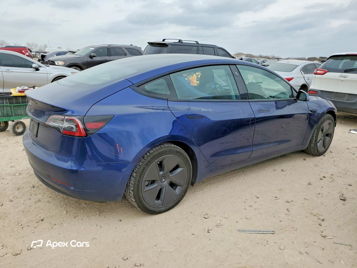 Tesla Model 3 2022