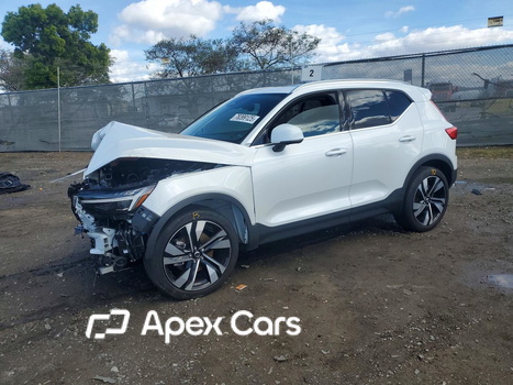 Volvo XC40 2023 - Image 1 of 15
