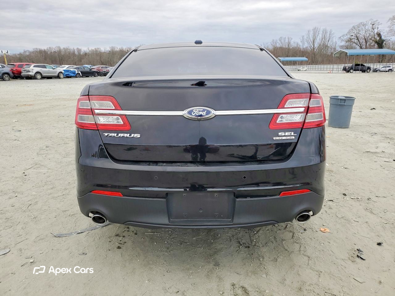 Ford Taurus 2016