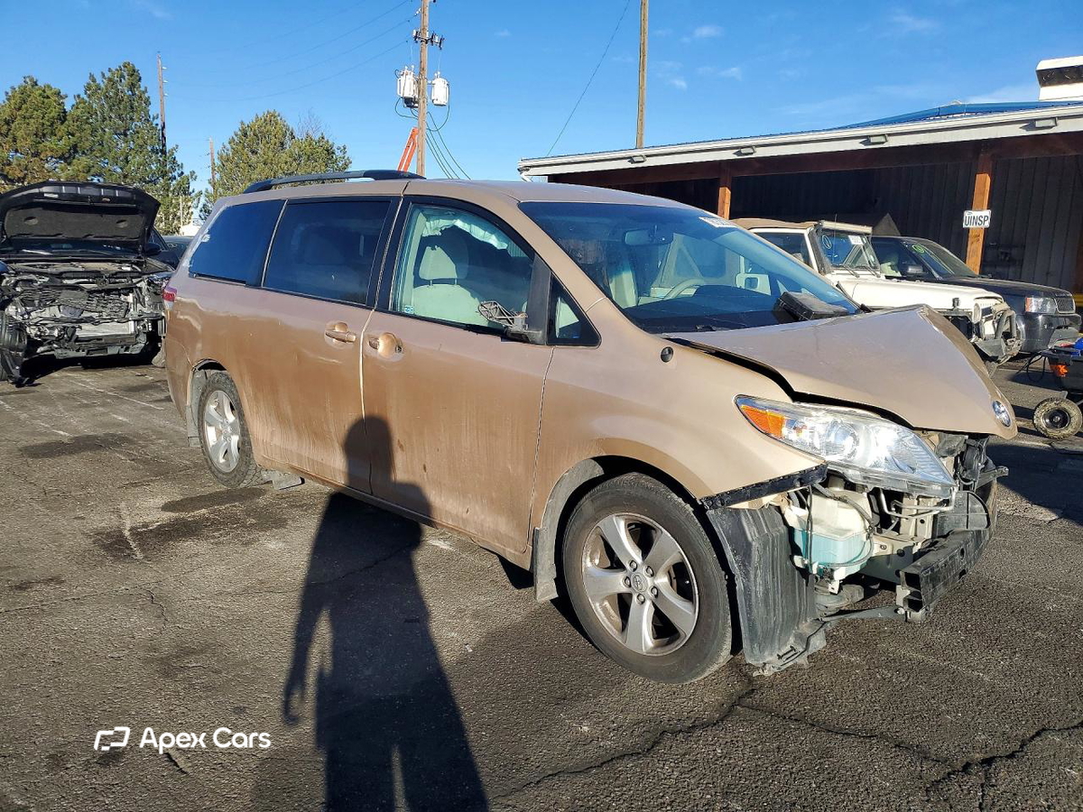 Toyota Sienna 2011