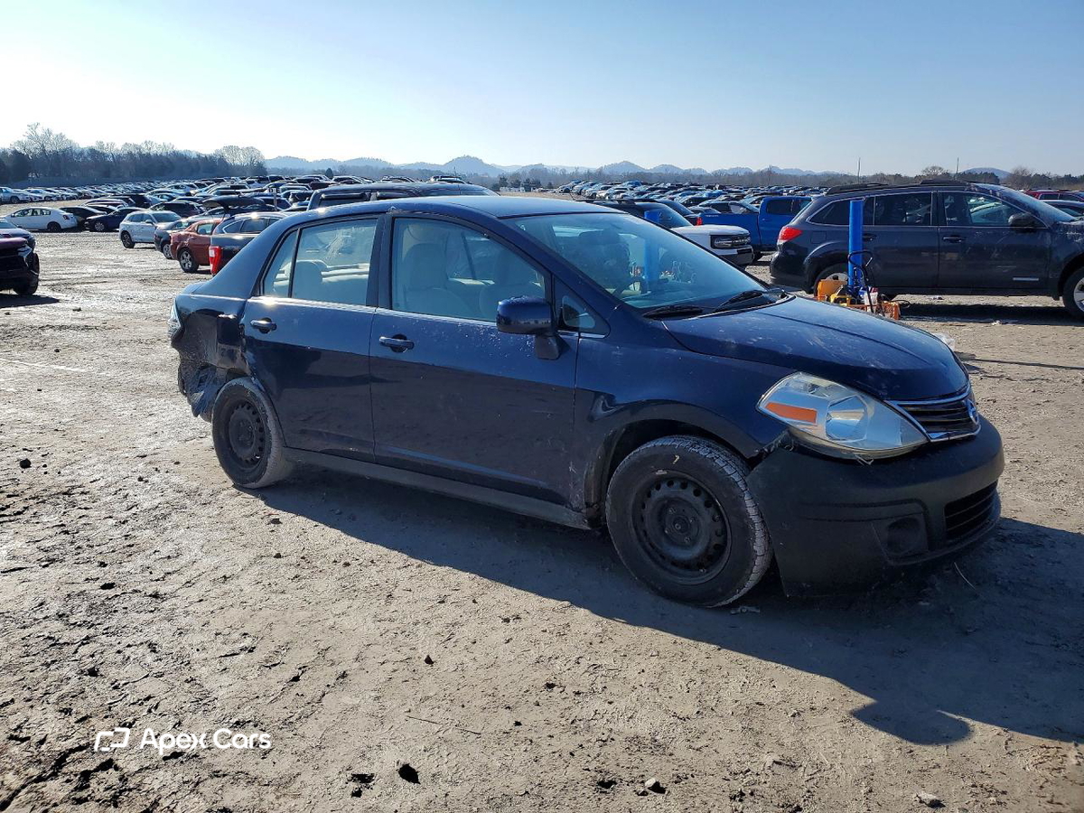Nissan Versa 2008