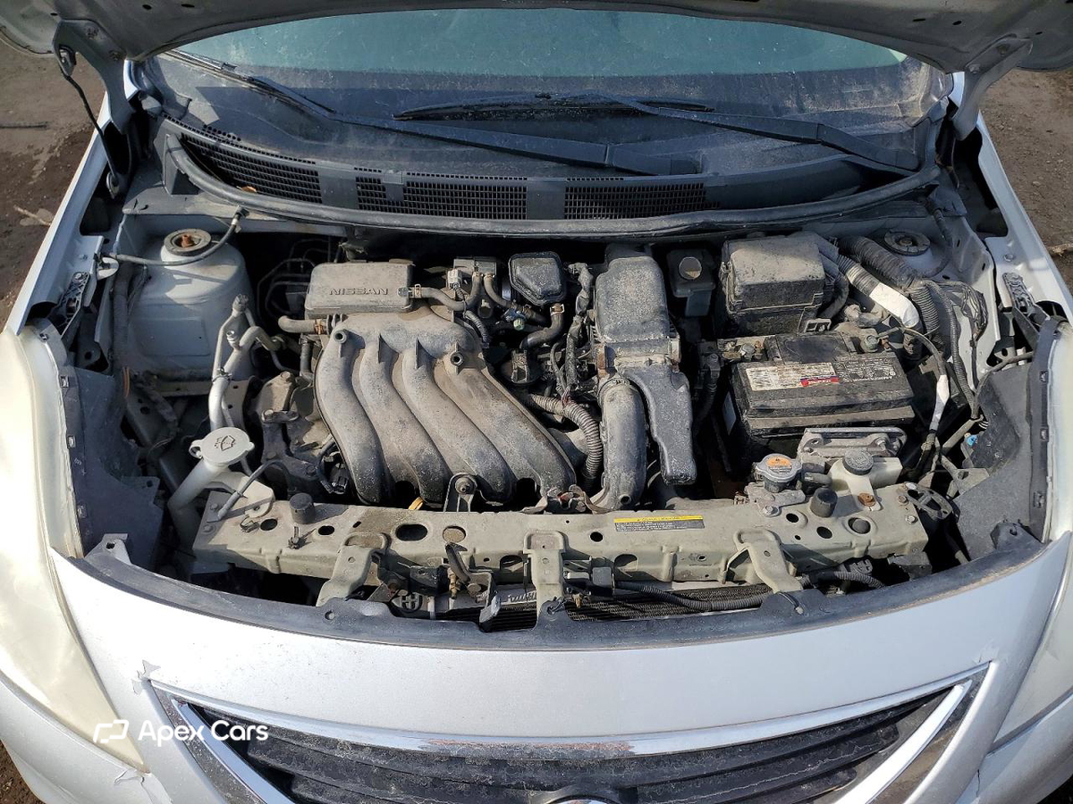 Nissan Versa 2012