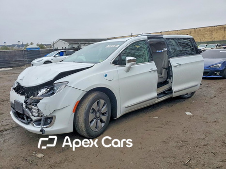 Chrysler Pacifica 2017 - Image 1 of 15