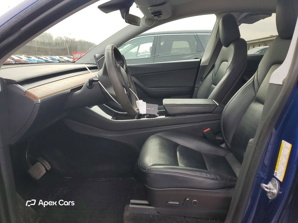 Tesla Model Y 2021