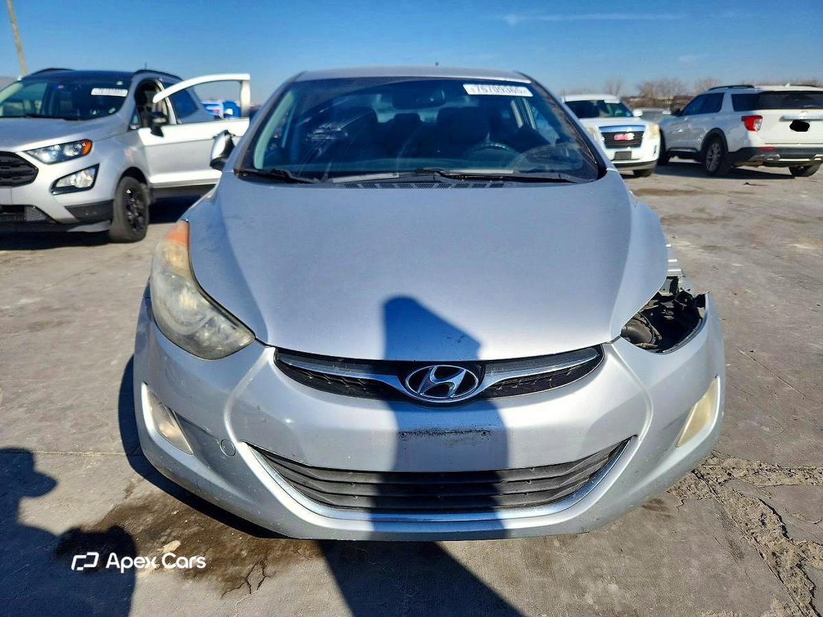 Hyundai Elantra 2013