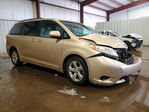 Toyota Sienna 2011