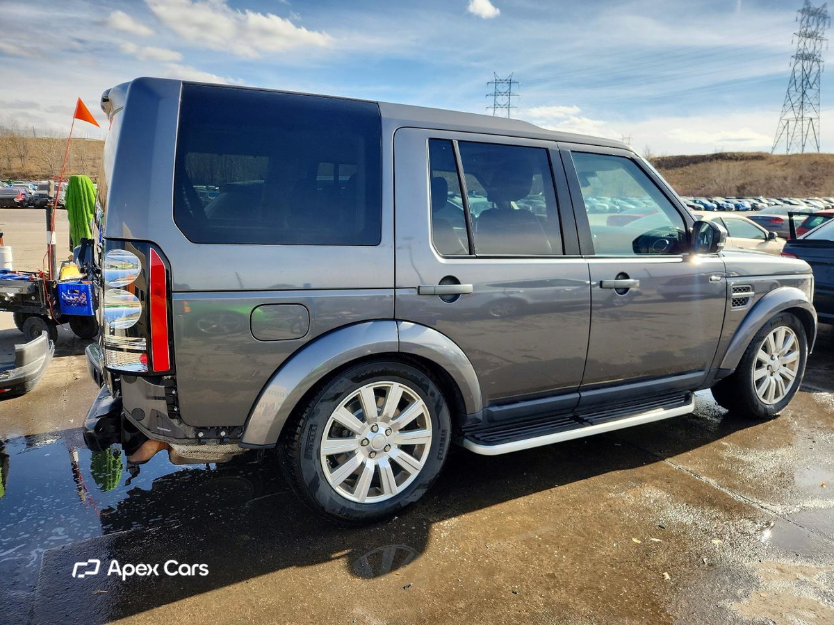 Land Rover LR4 2016