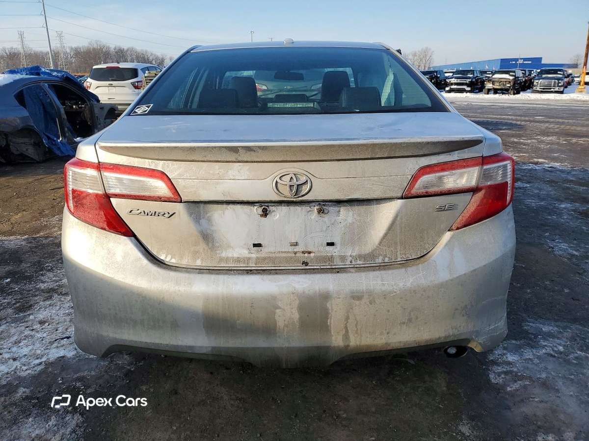 Toyota Camry 2012