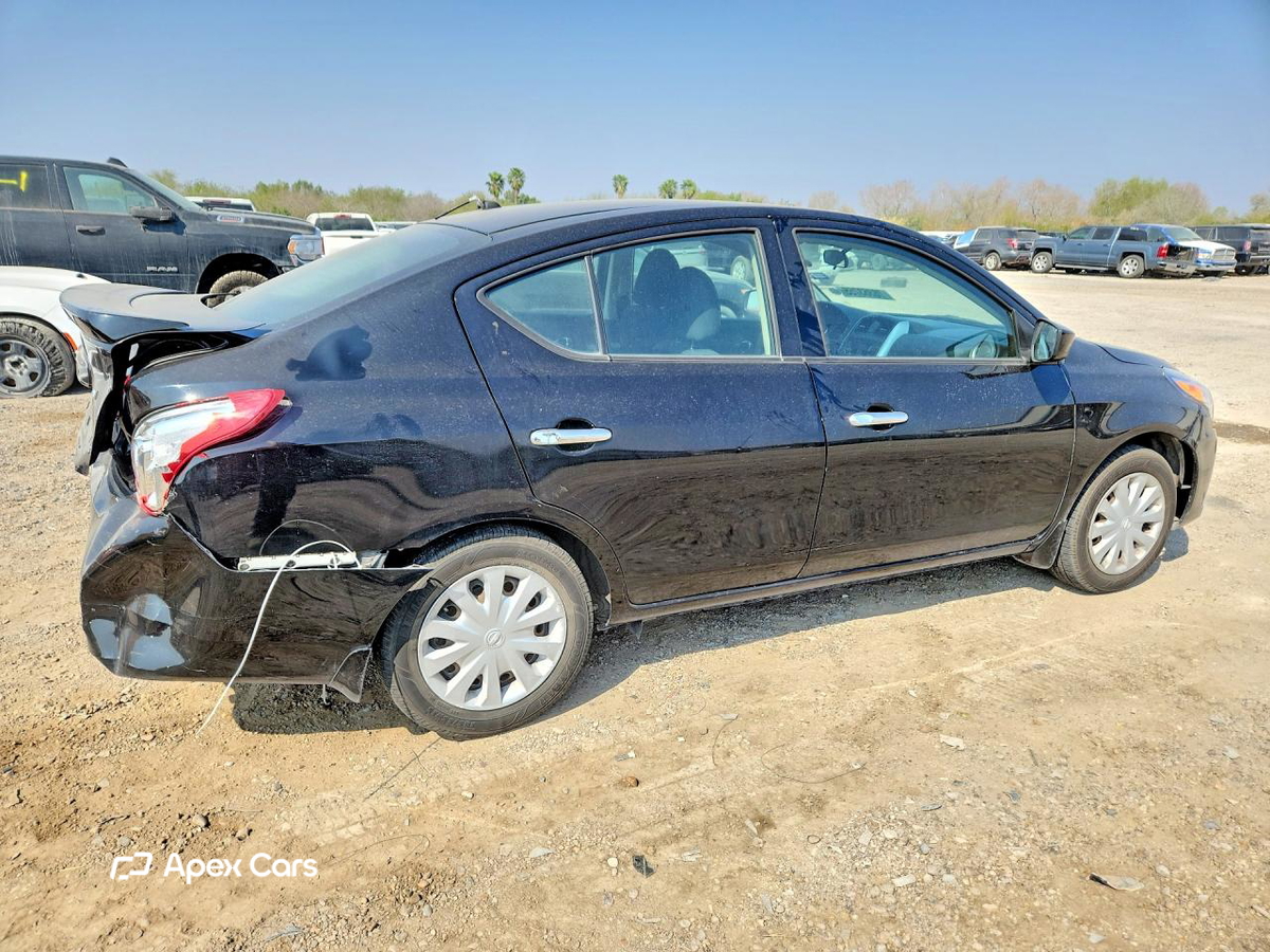 Nissan Versa 2017