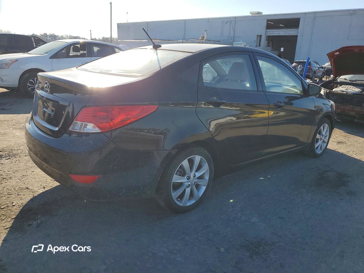 Hyundai Accent 2013