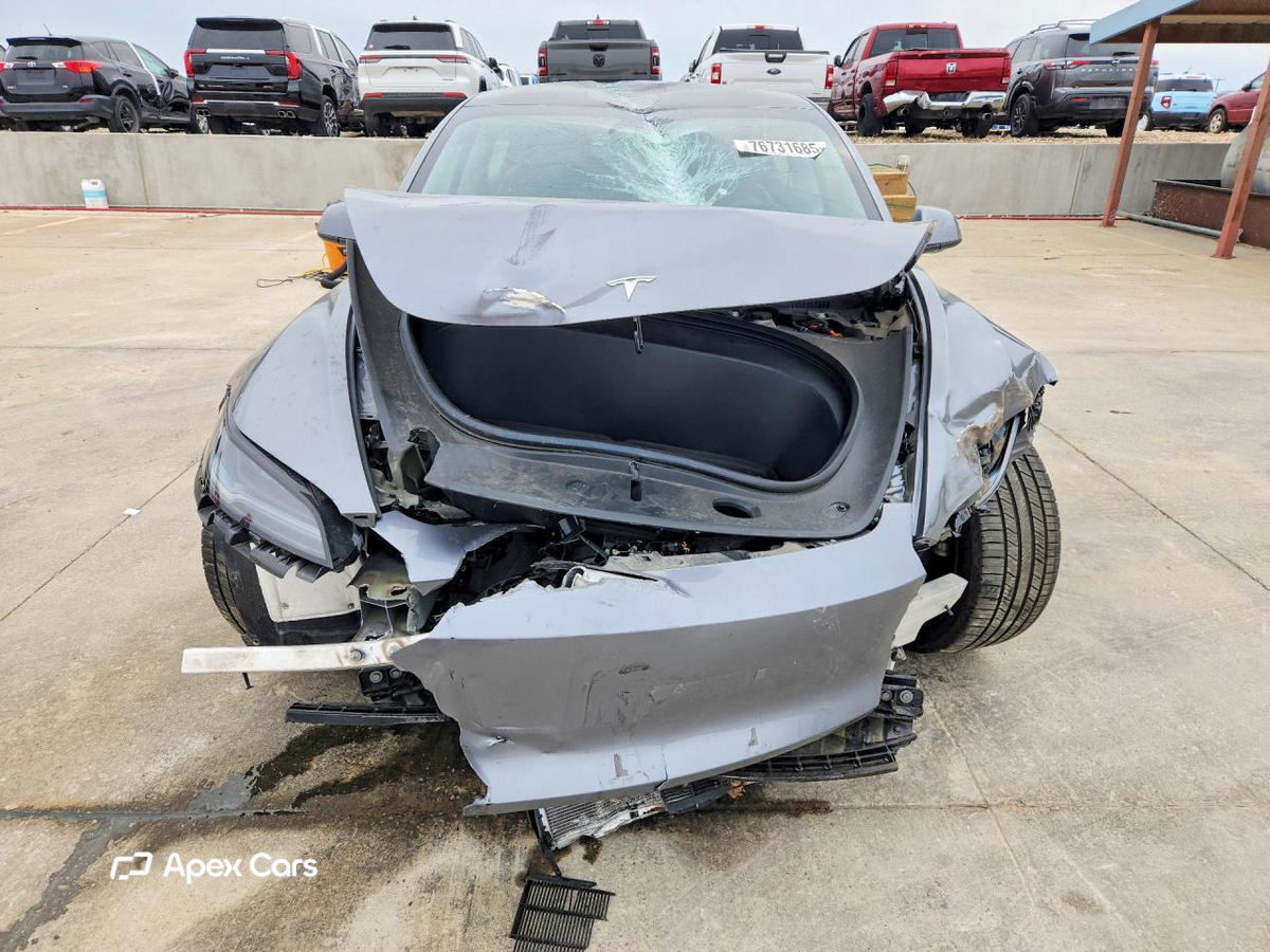 Tesla Model 3 2025