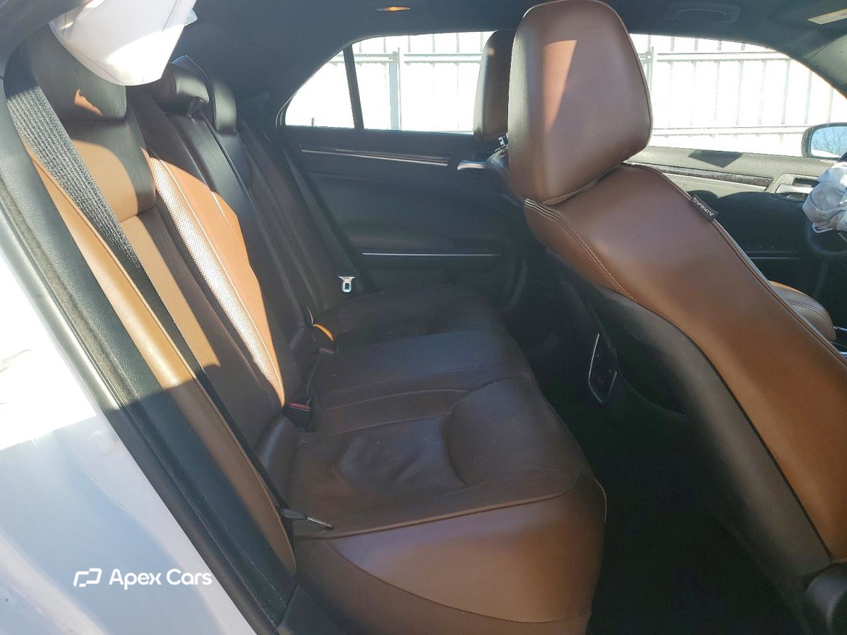 Chrysler 300 2019
