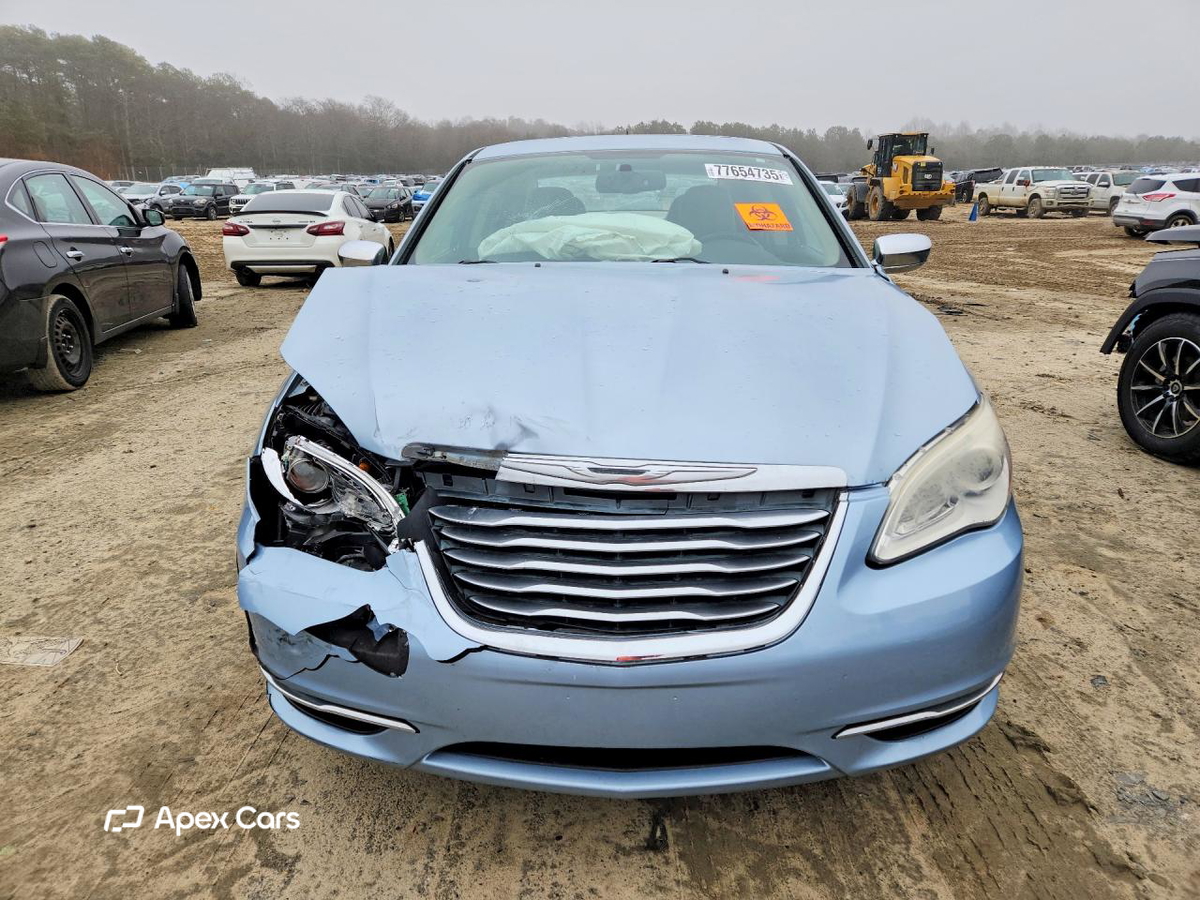 Chrysler 200 2012