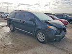 Toyota Sienna 2016