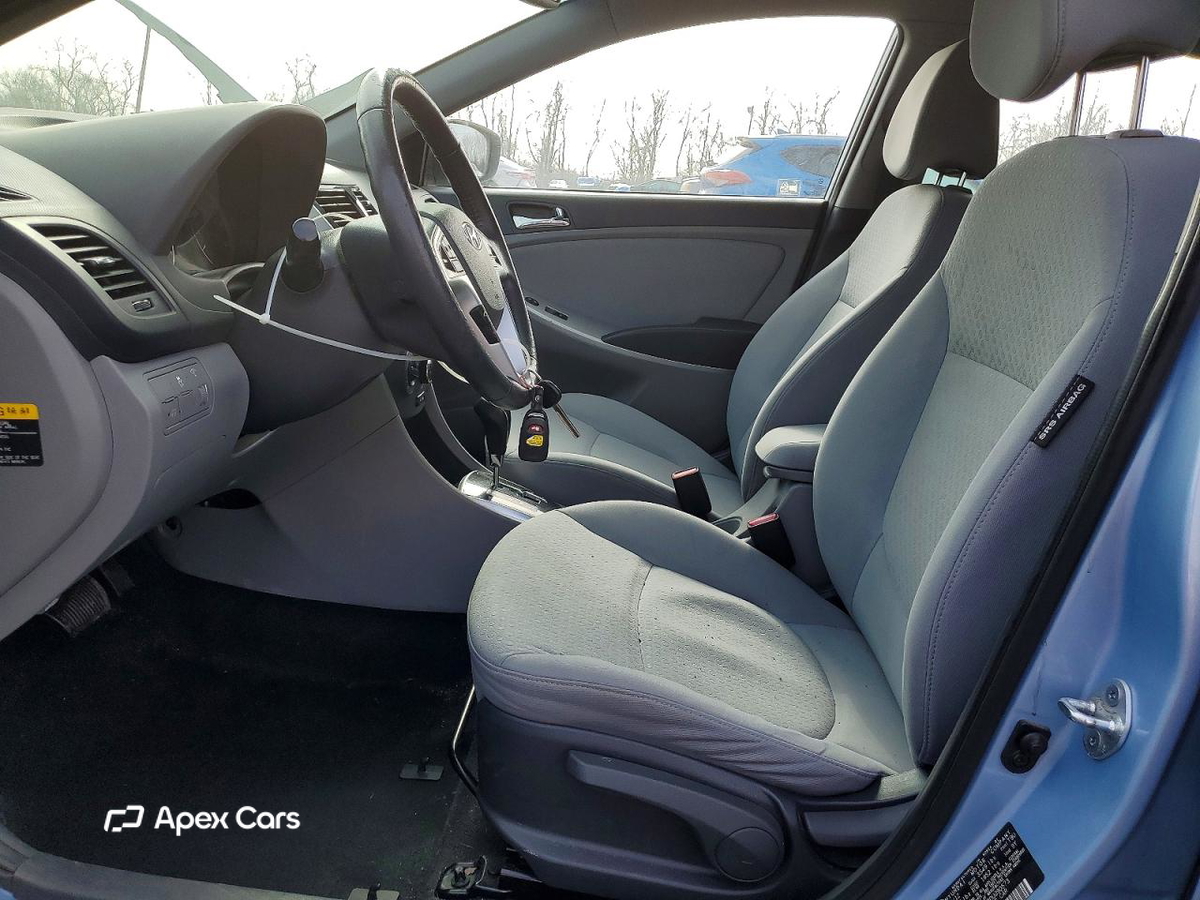 Hyundai Accent 2013