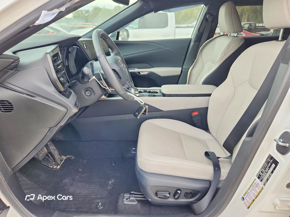 Lexus RX 2023