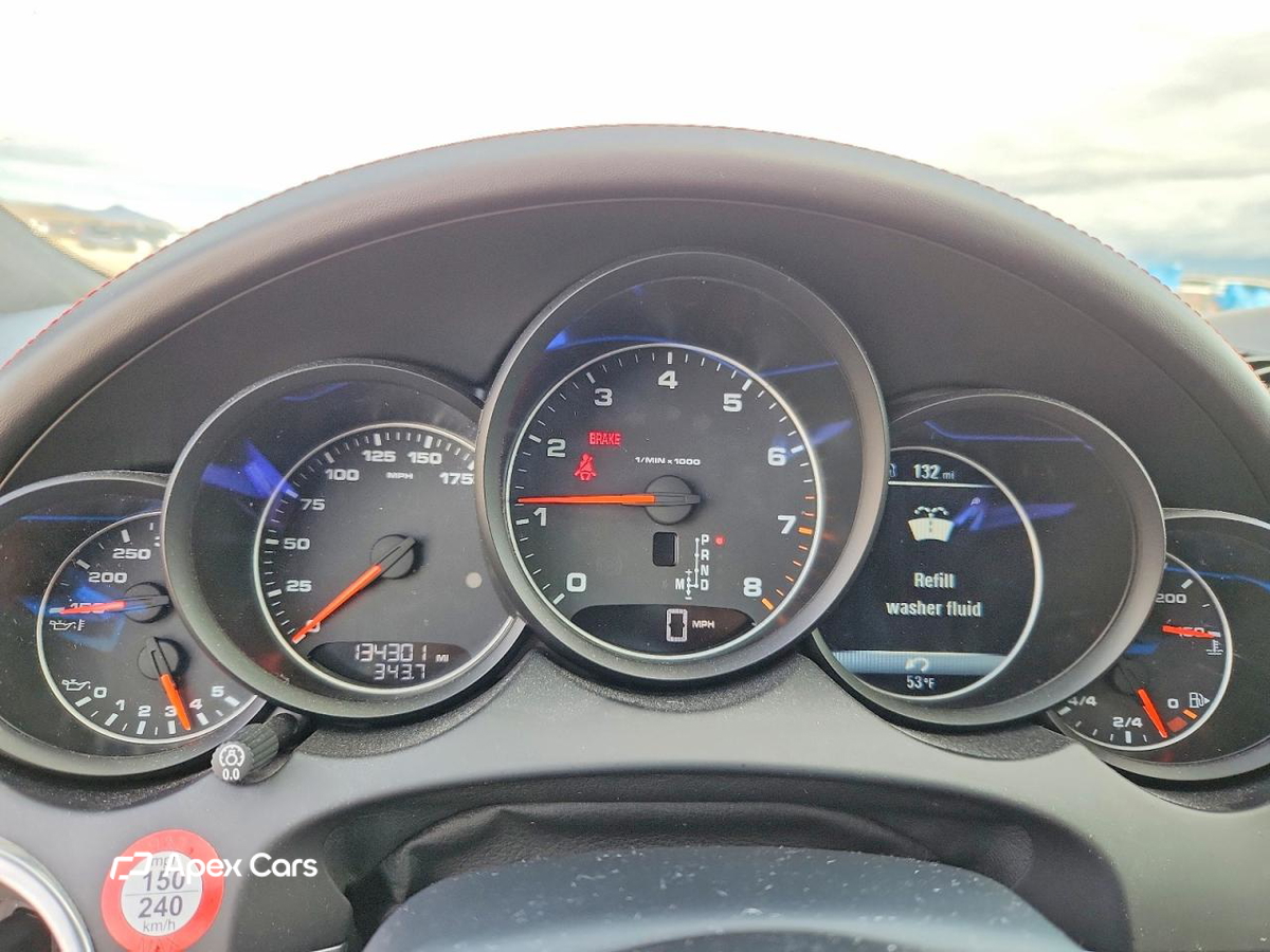 Porsche Cayenne 2016