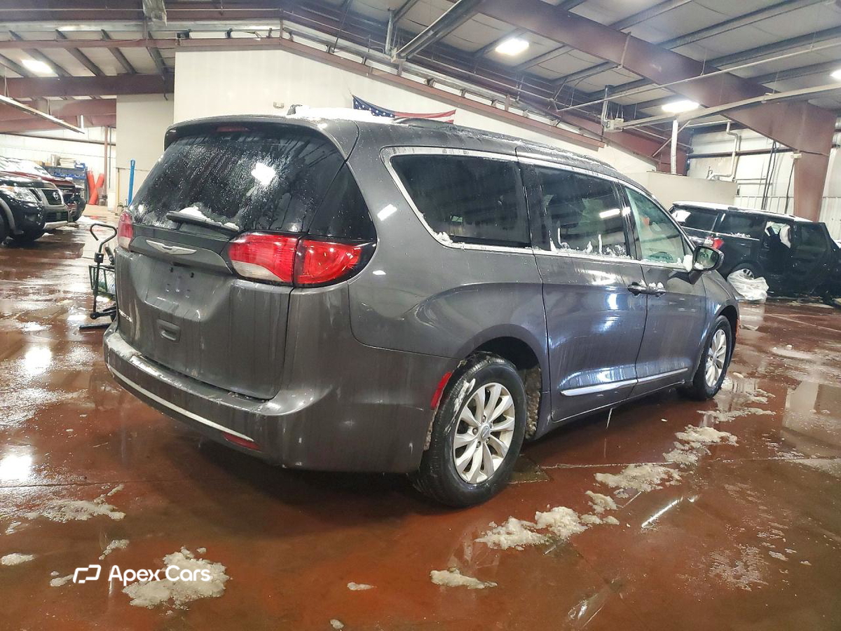 Chrysler Pacifica 2017