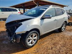 Nissan Rogue 2010