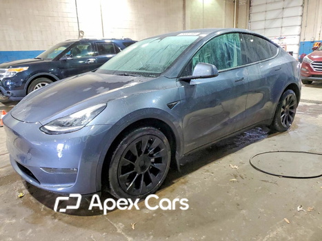 Tesla Model Y 2022 - Image 1 of 13