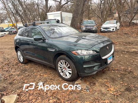 Jaguar F-Pace 2017 - Image 1 of 10