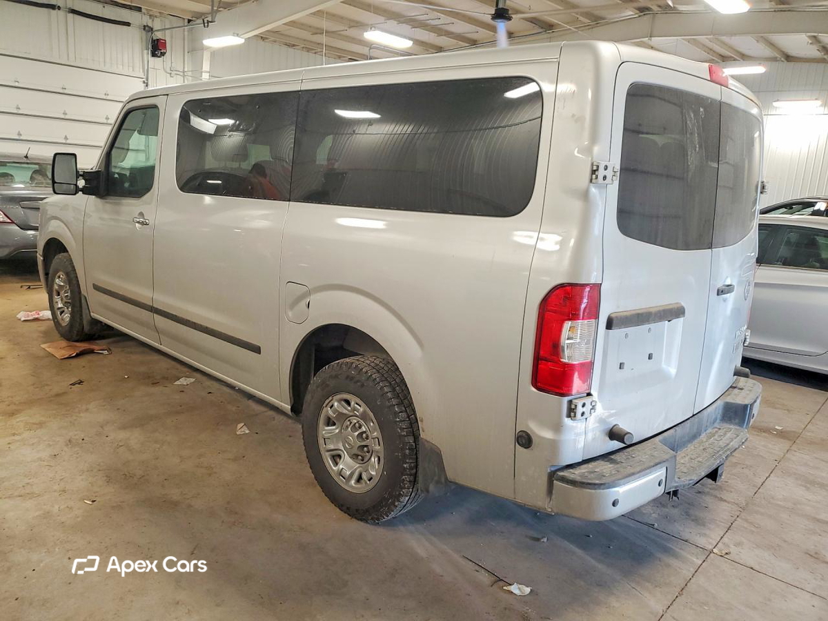 Nissan NV 2015