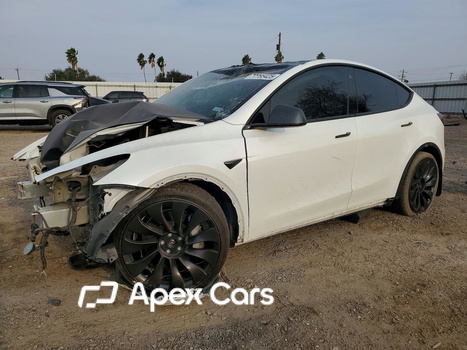 Tesla Model Y 2023 - Image 1 of 13