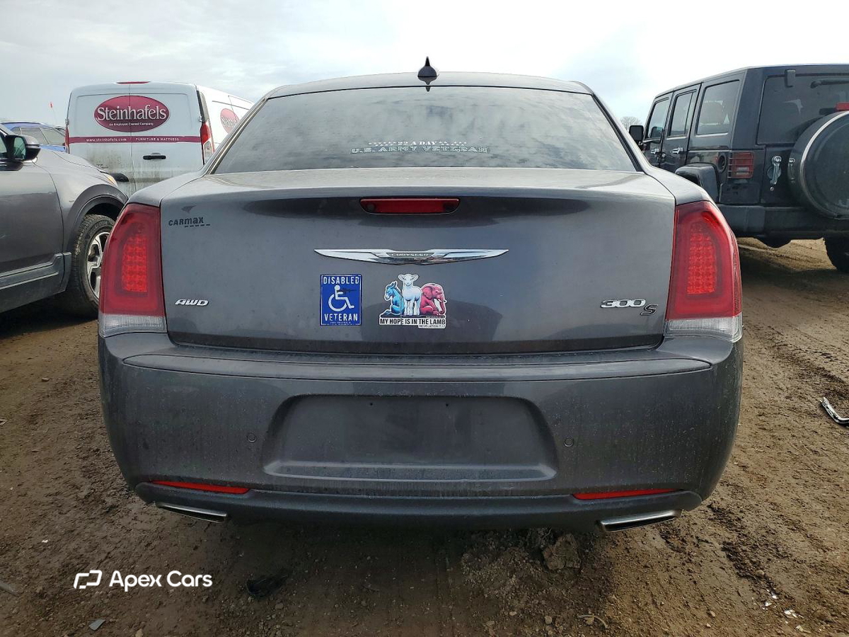 Chrysler 300 2018