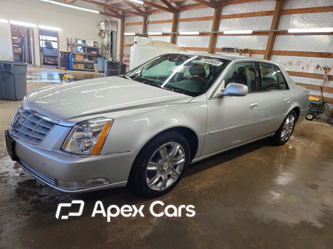 Cadillac DTS 2011 - Image 1 of 12