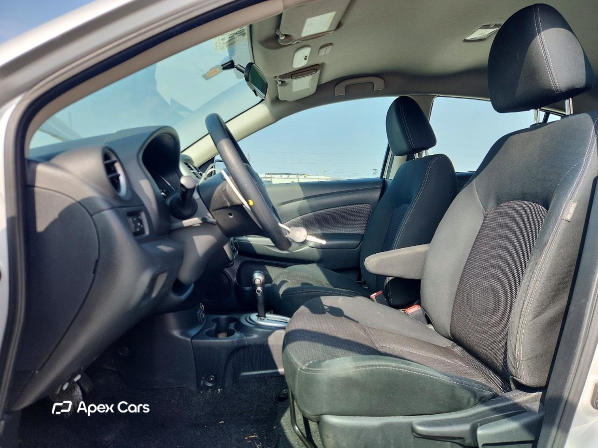 Nissan Versa 2019