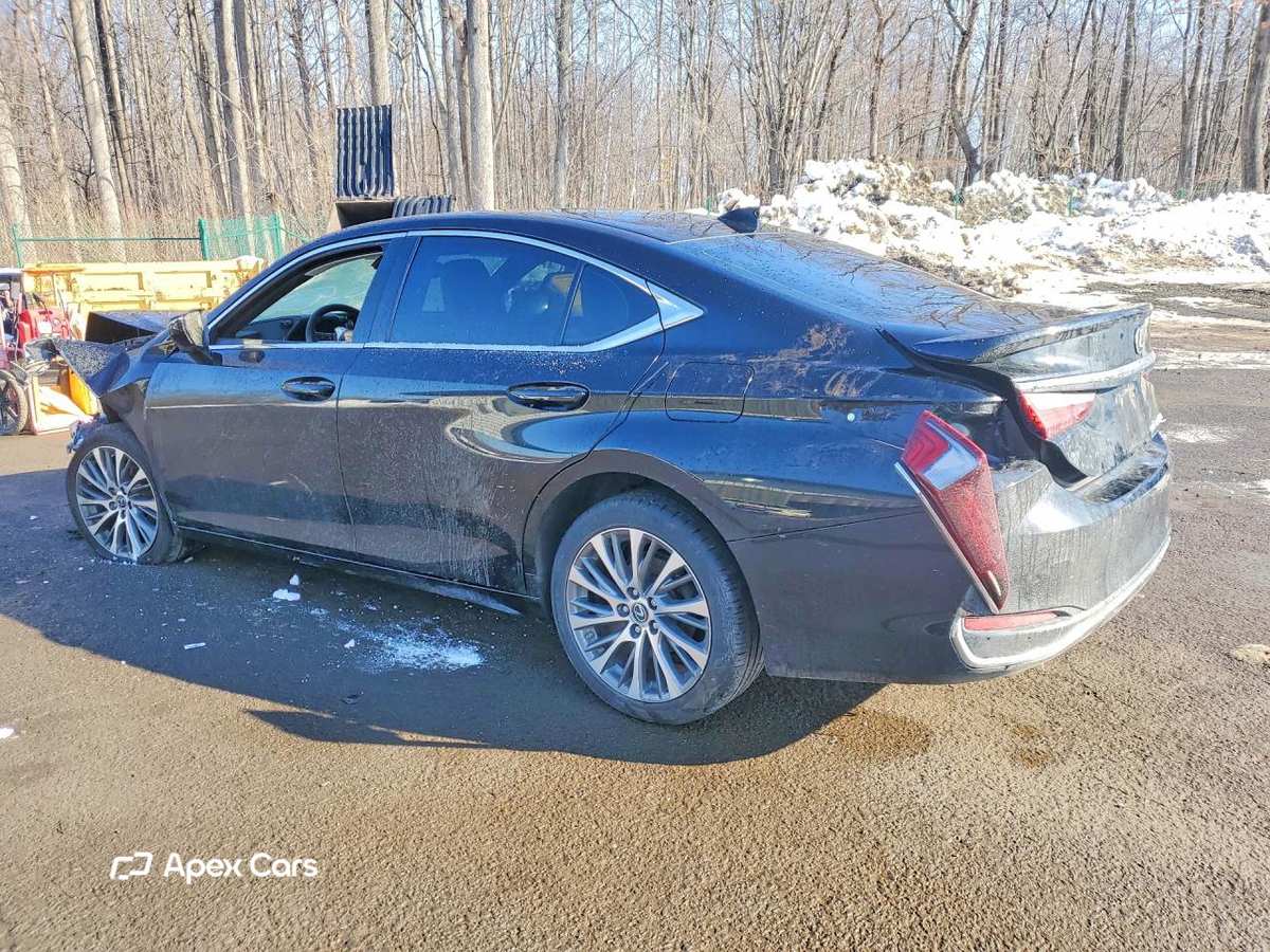 Lexus ES 2021