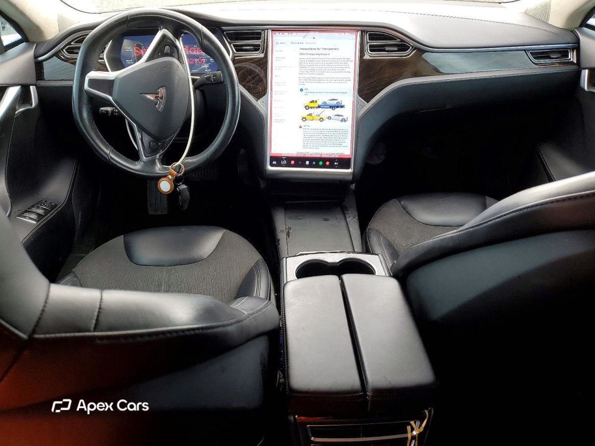 Tesla Model S 2016
