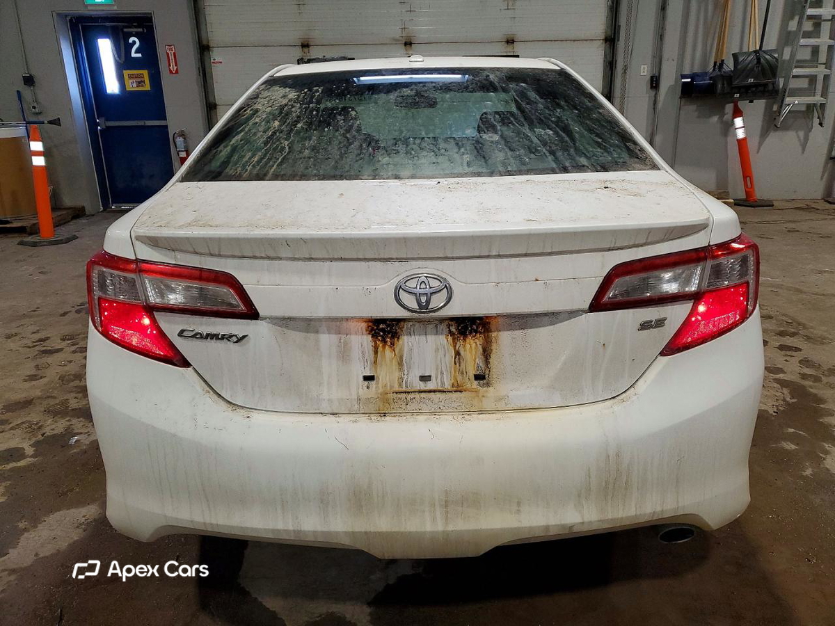 Toyota Camry 2012