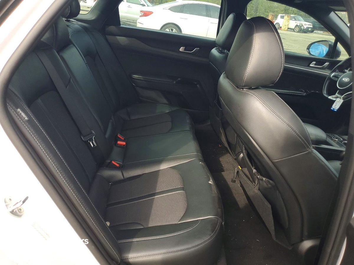 Kia K5 2021
