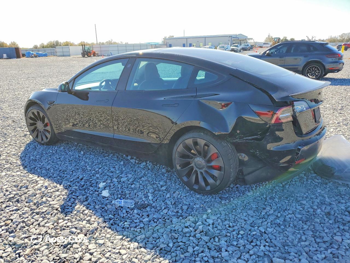 Tesla Model 3 2022