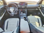 Lexus IS 2022