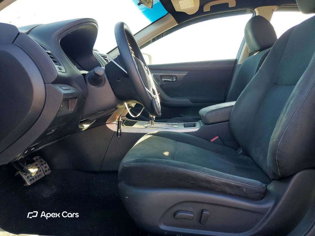 Nissan Altima 2015