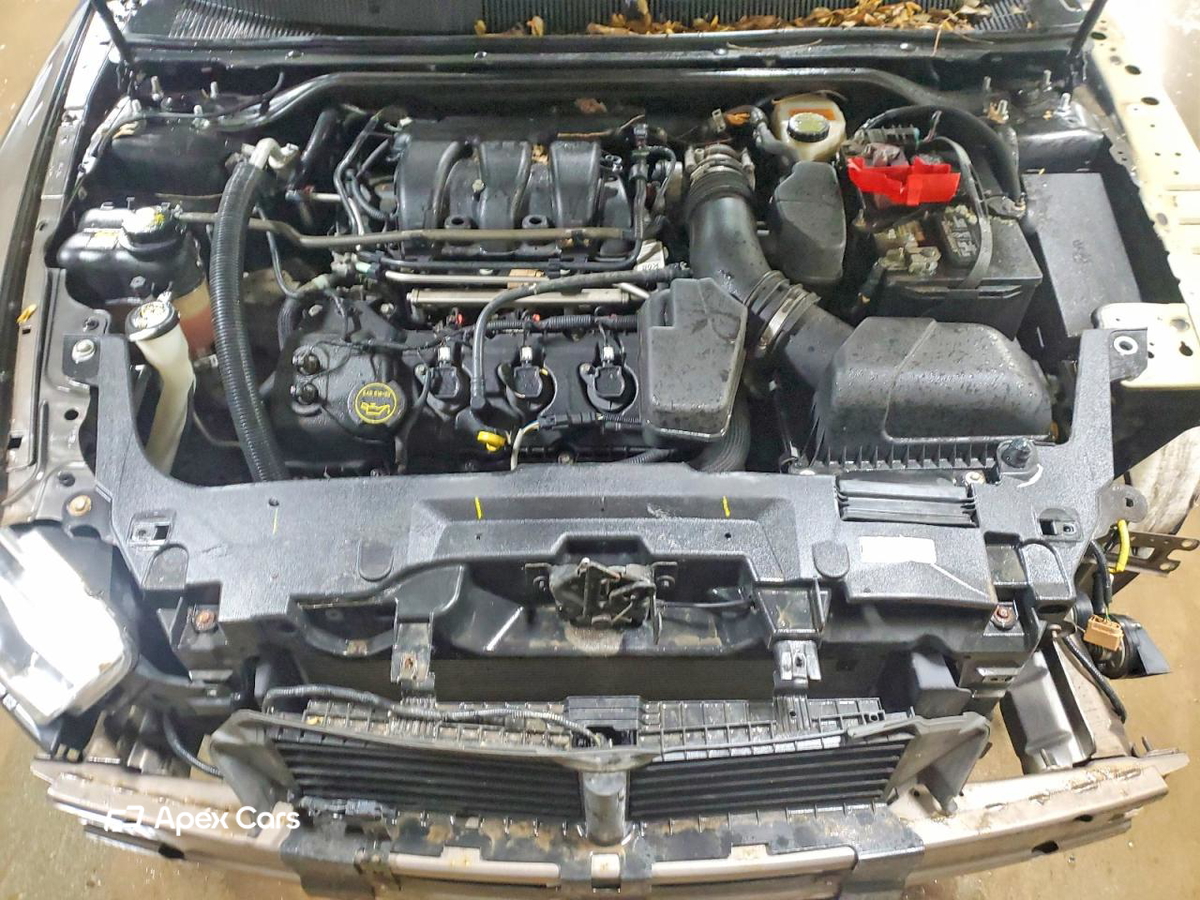 Ford Taurus 2016