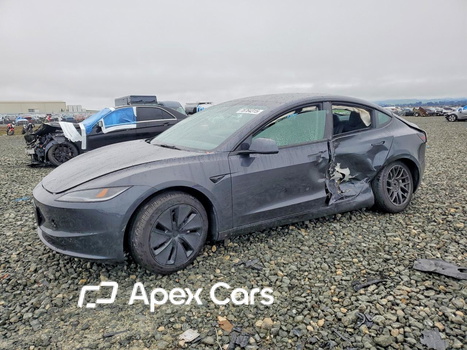Tesla Model 3 2024 - Image 1 of 13