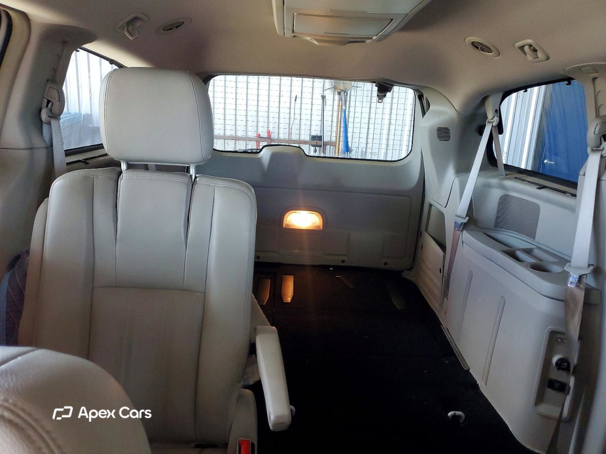 Chrysler Voyager 2013