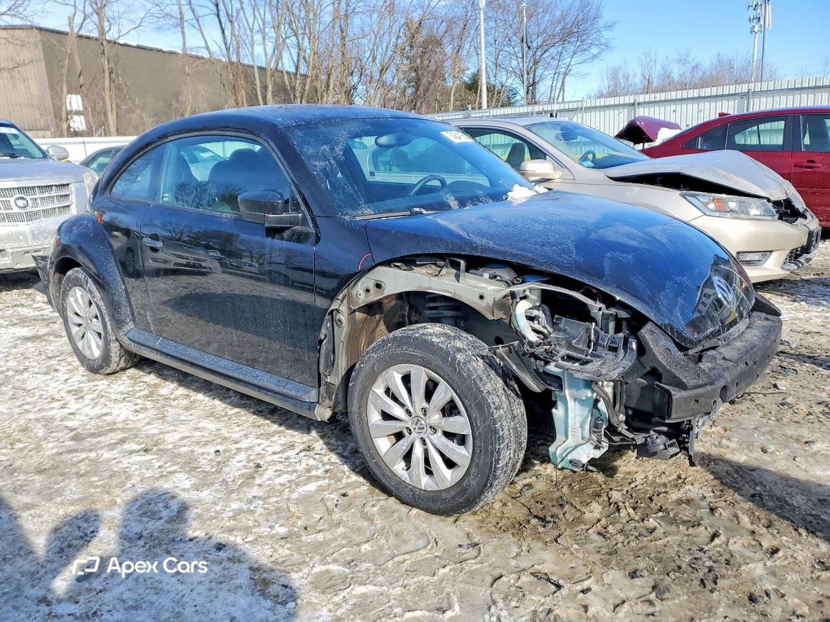 Volkswagen Beetle 2014