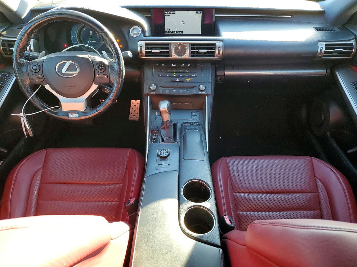 Lexus IS 2016