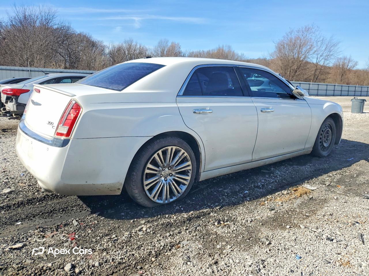 Chrysler 300 2011