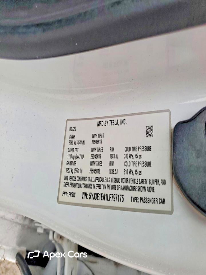 Tesla Model 3 2020