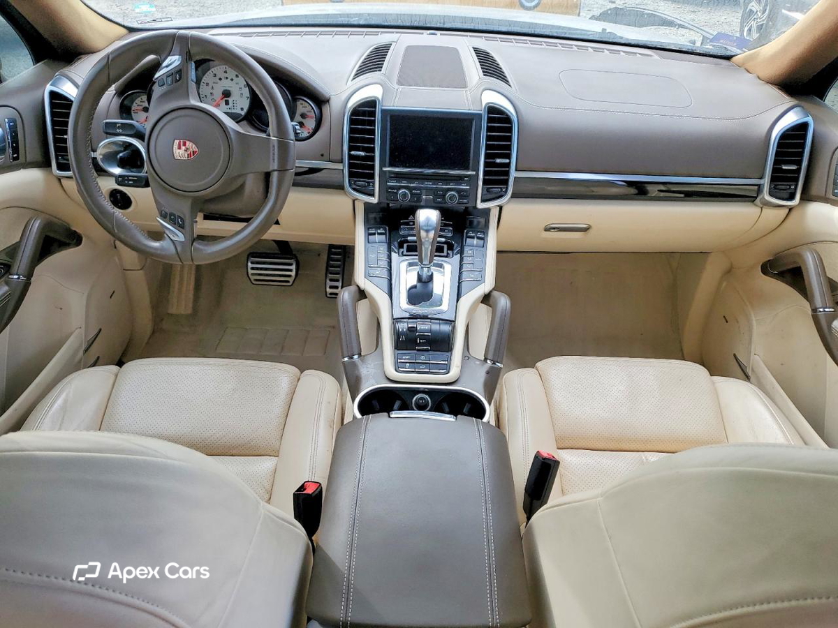 Porsche Cayenne 2011