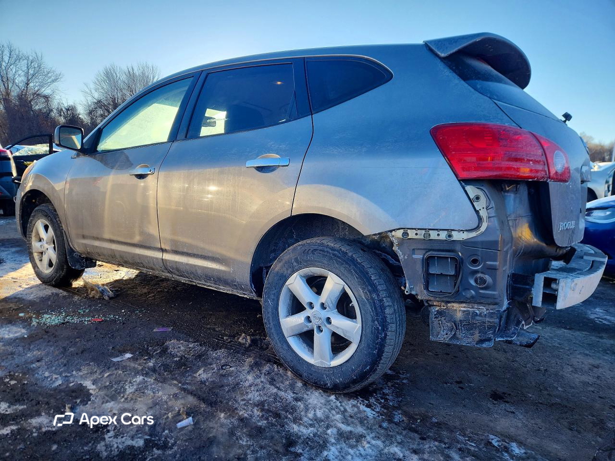 Nissan Rogue 2010