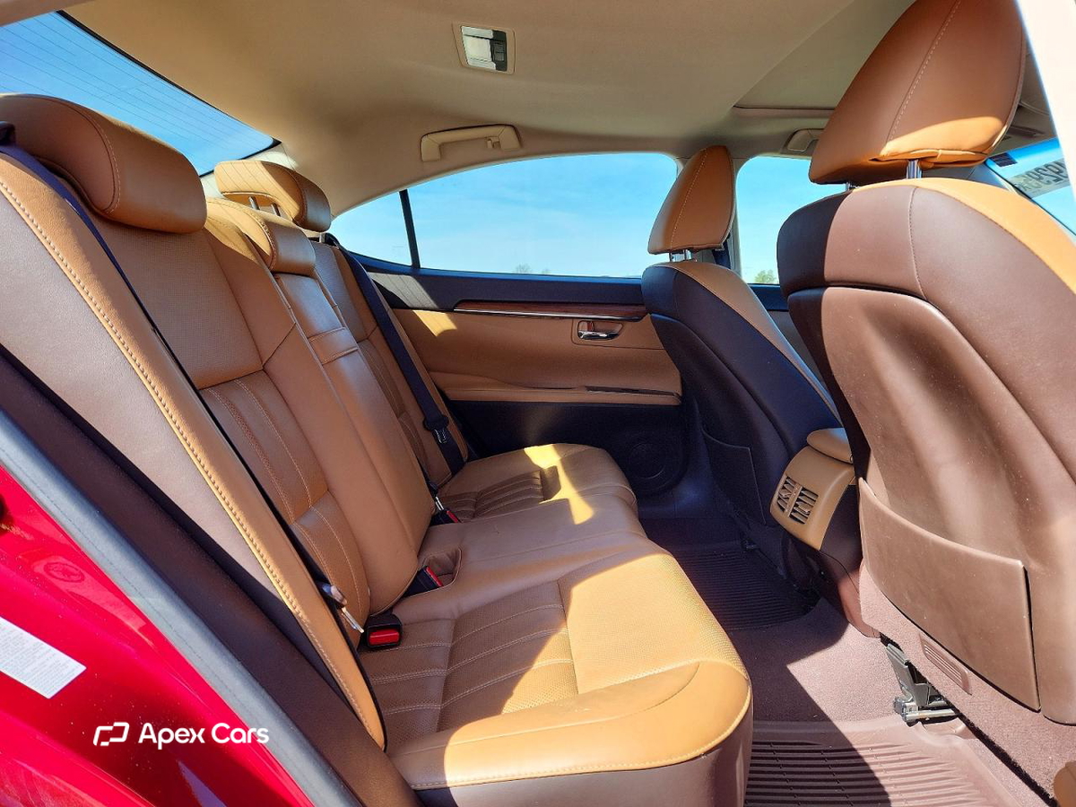 Lexus ES 2017