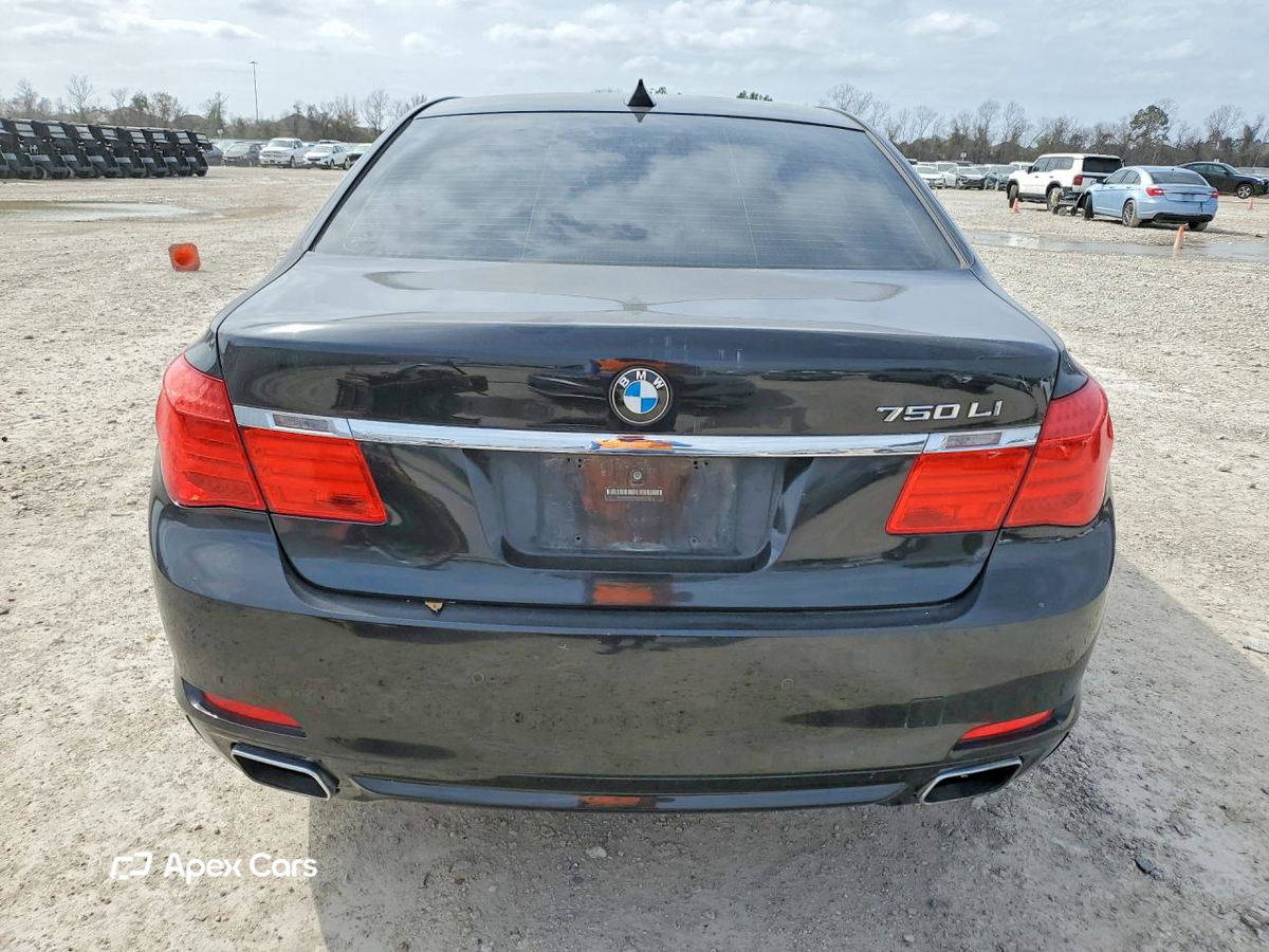 BMW Series 7 2010