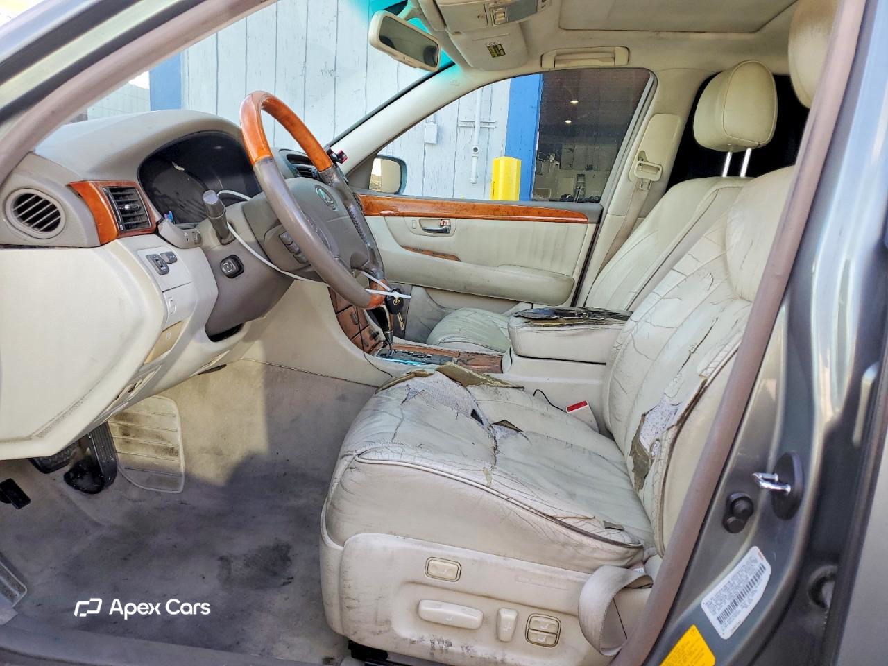 Lexus LS 2001