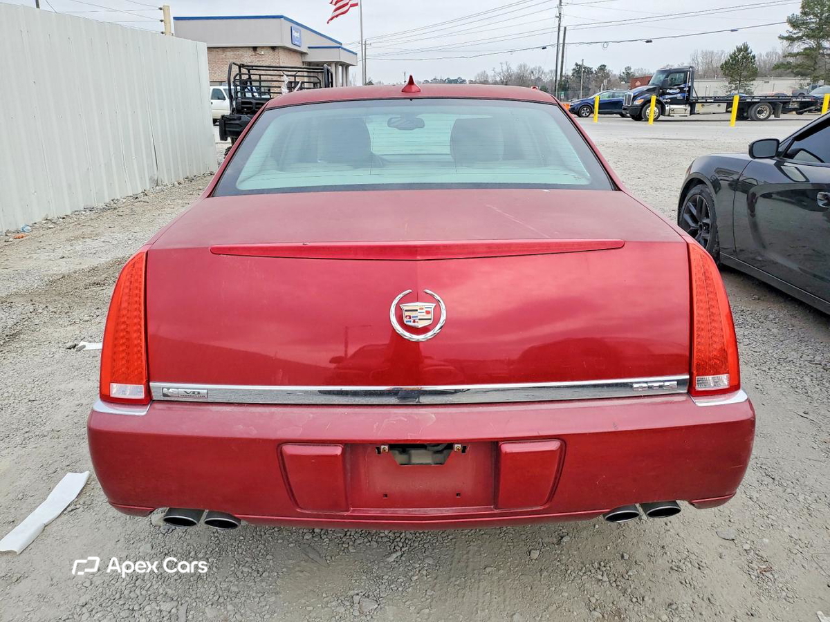Cadillac DTS 2010